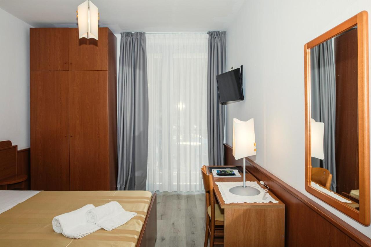 Hotel Leonardo Da Vinci Wellness Spa Bibione Exterior foto