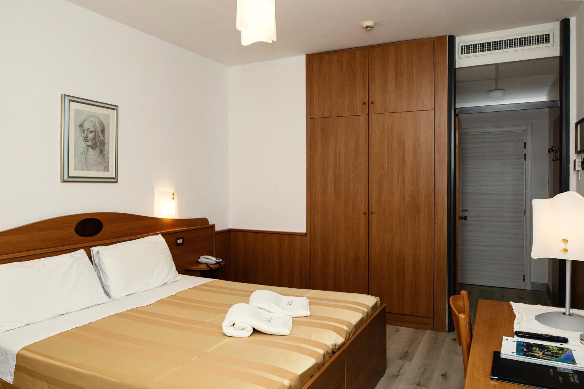 Hotel Leonardo Da Vinci Wellness Spa Bibione Exterior foto