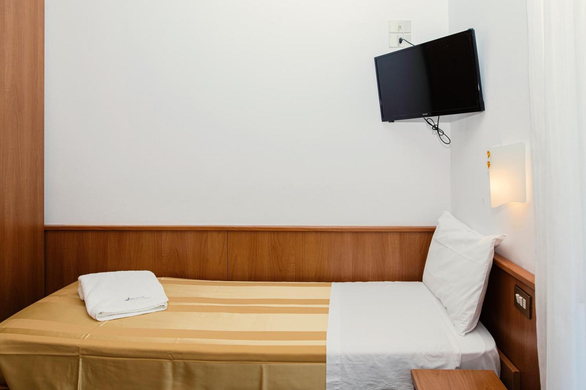 Hotel Leonardo Da Vinci Wellness Spa Bibione Exterior foto