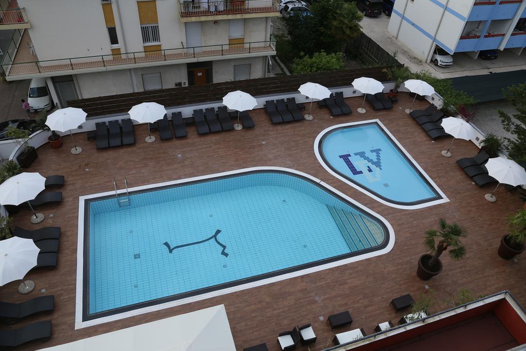 Hotel Leonardo Da Vinci Wellness Spa Bibione Exterior foto